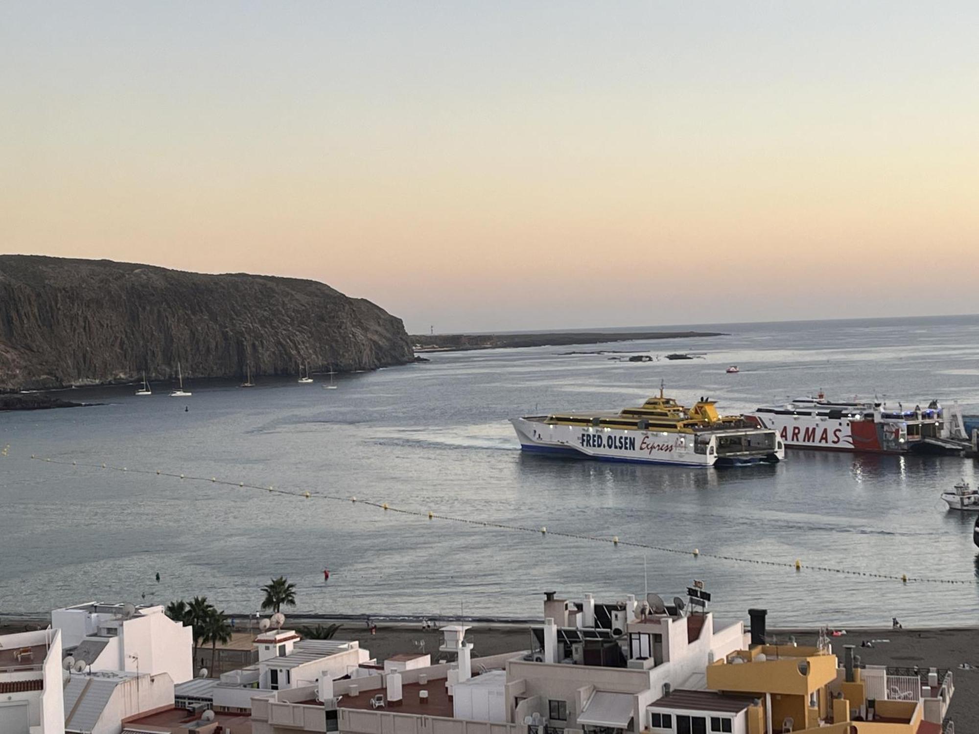 Edificio Gloria Appartement Los Cristianos  Buitenkant foto